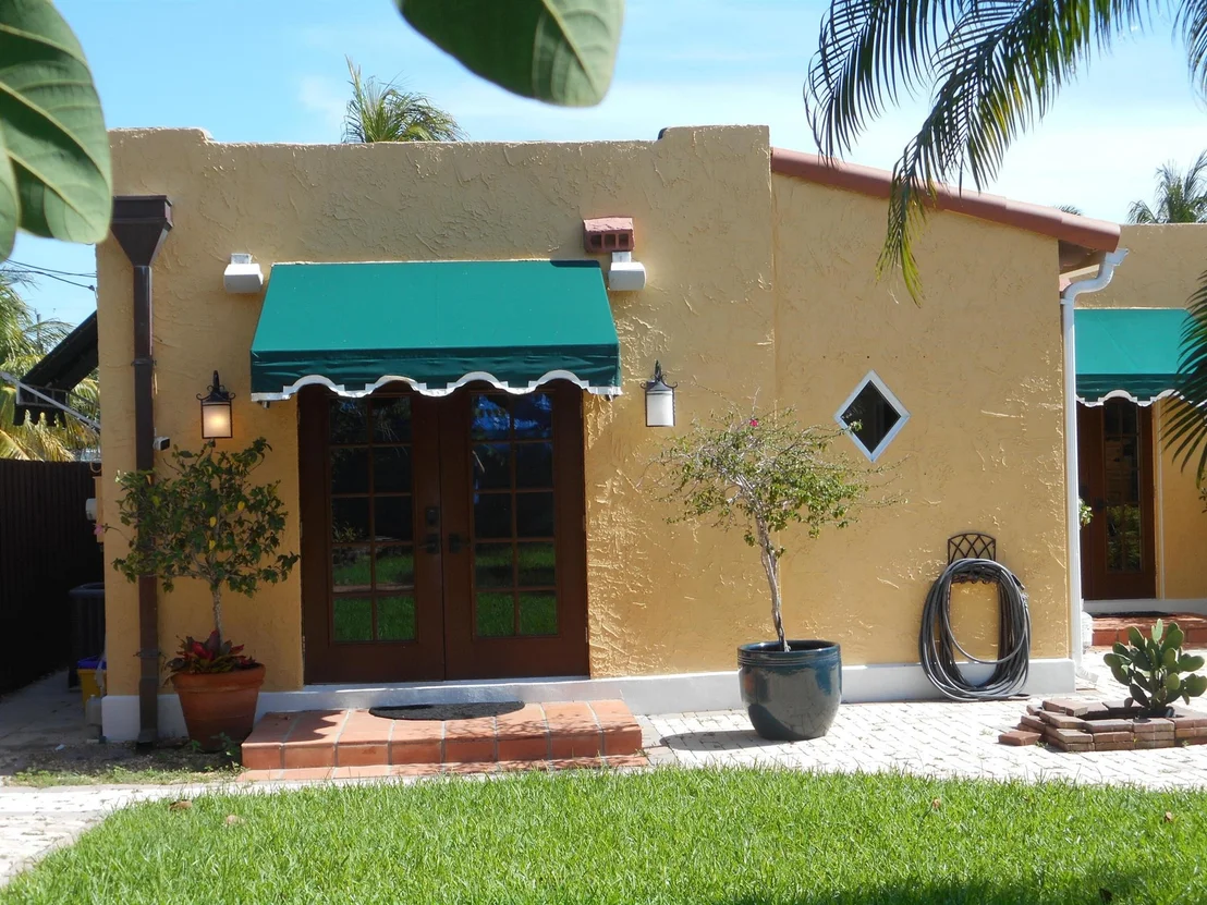 Photo of 830 Biscayne Drive