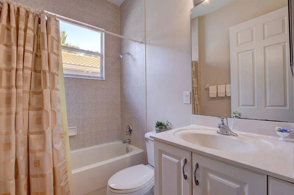 Photo of 7892 Charlemont Point