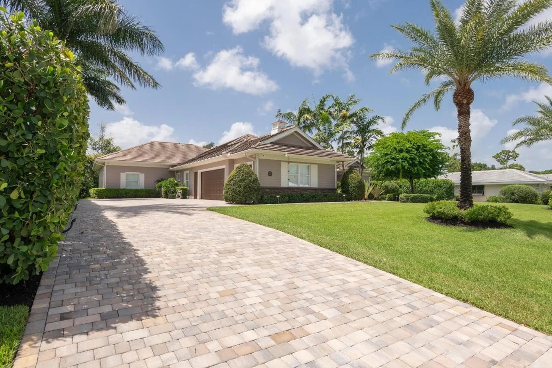 Photo of 3420 SE Golf Trail