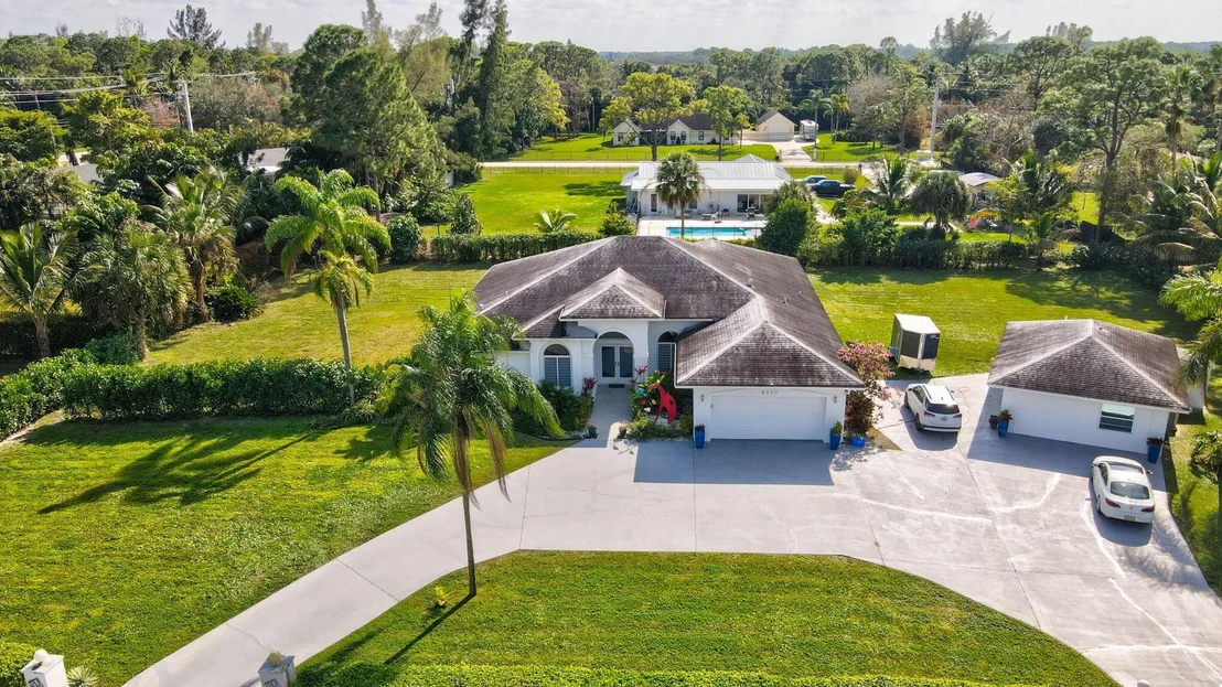Photo of 8570 Yearling Drive