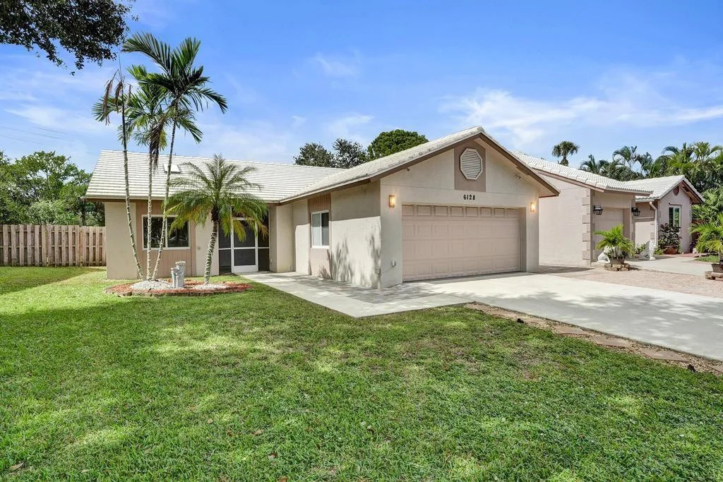 Photo of 6128 Strawberry Lakes Circle