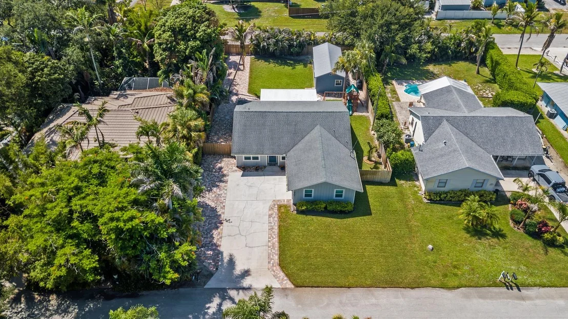 Photo of 4994 SE PINE KNOLL Way