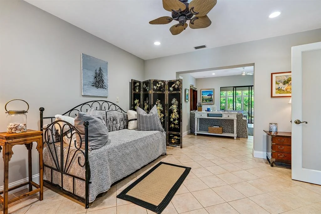Photo of 331 Cascade Lane