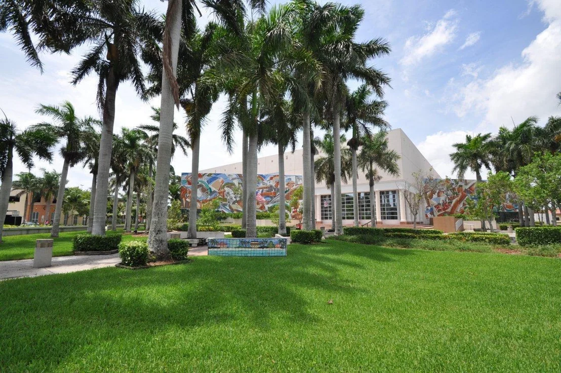 Photo of 715 Sunshine Drive