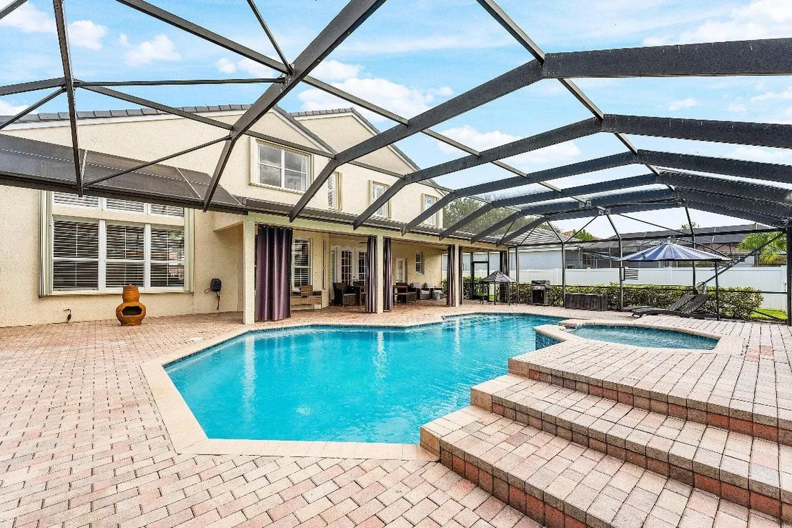 Photo of 6092 Indian Forest Circle