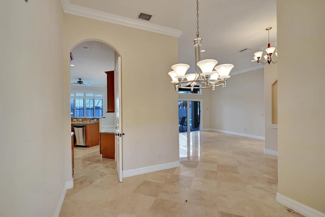 Photo of 603 N Cypress Drive