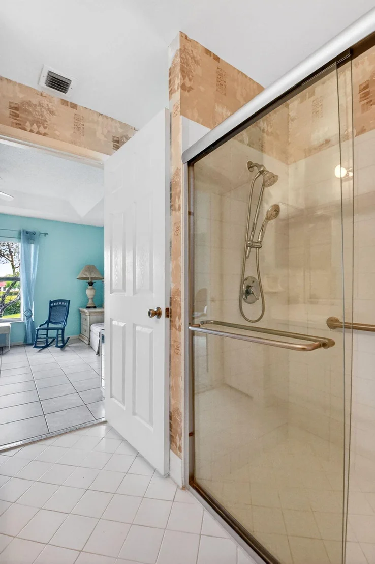 Photo of 164 Sausalito Drive