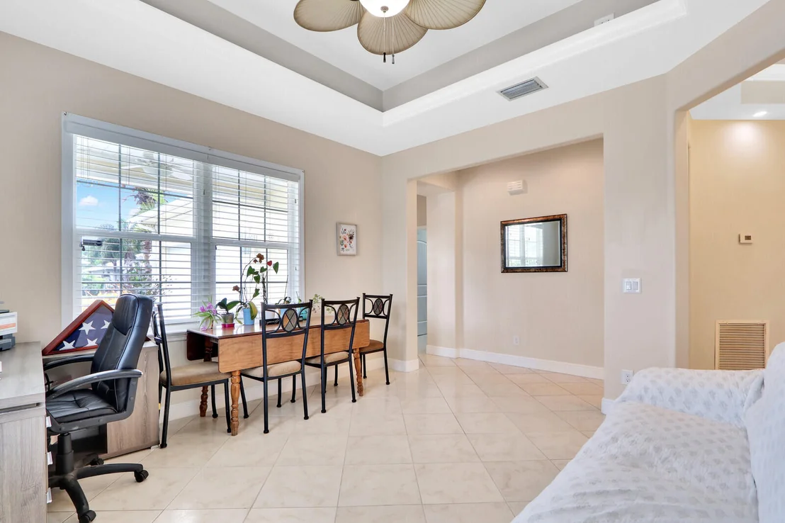 Photo of 17580 Cinquez Park Road E