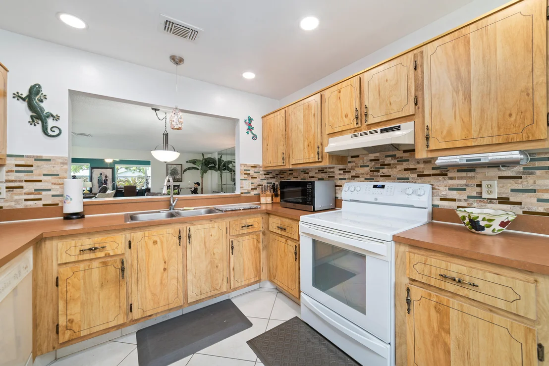 Photo of 6303 Silver Moon Lane