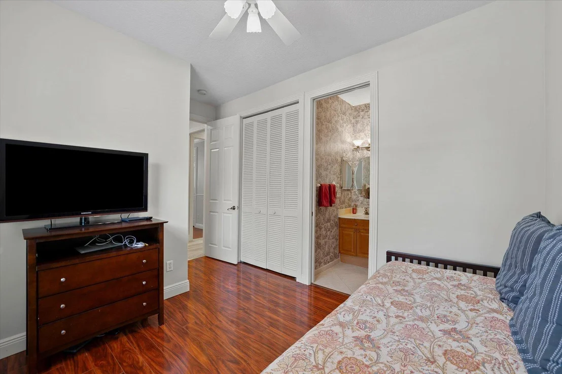 Photo of 14370 Halter Road