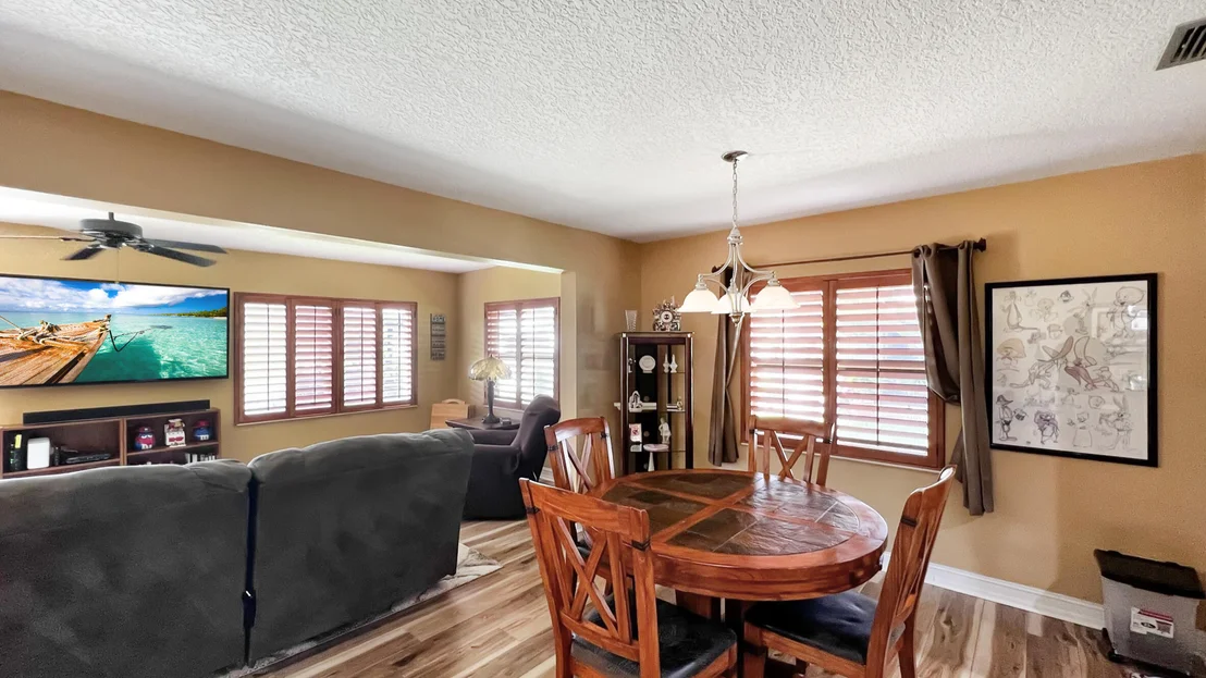 Photo of 6168 Overland Place