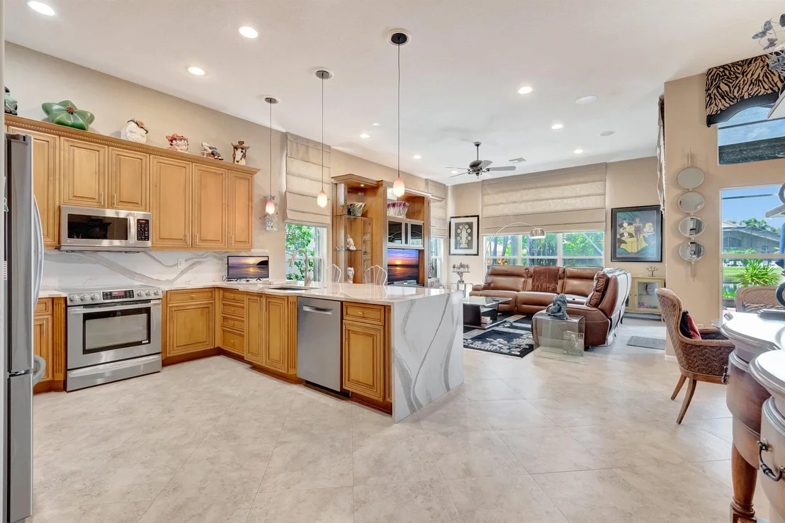 Photo of 7917 Charlemont Point
