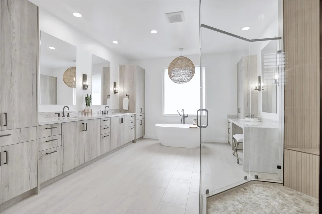 Photo of 920 Tradewinds Bend