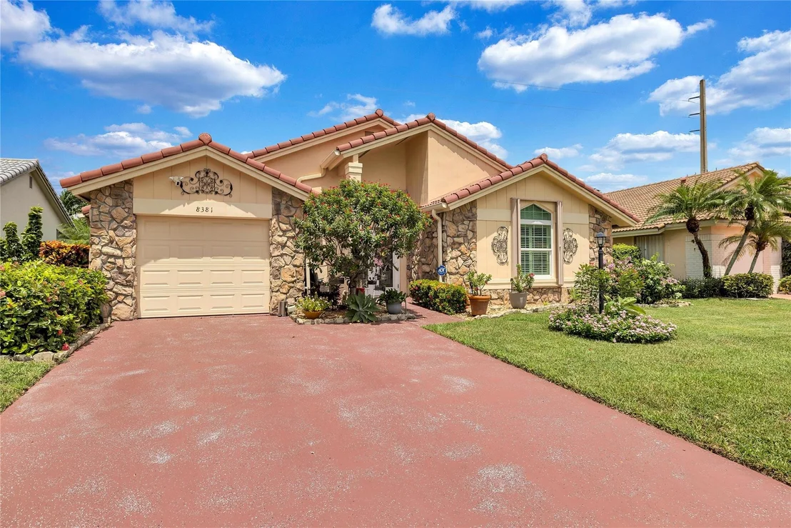 Photo of 8381 Leeway Lane