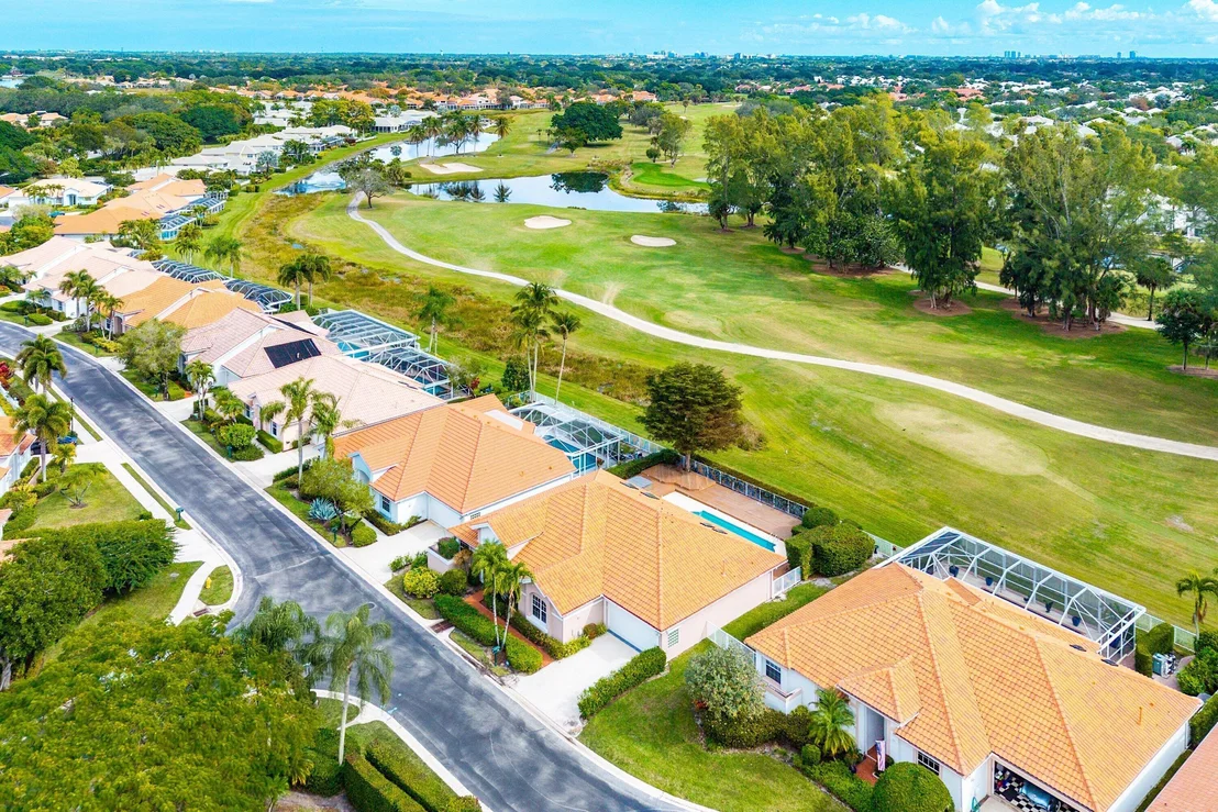 Photo of 230 Eagleton Estate Boulevard