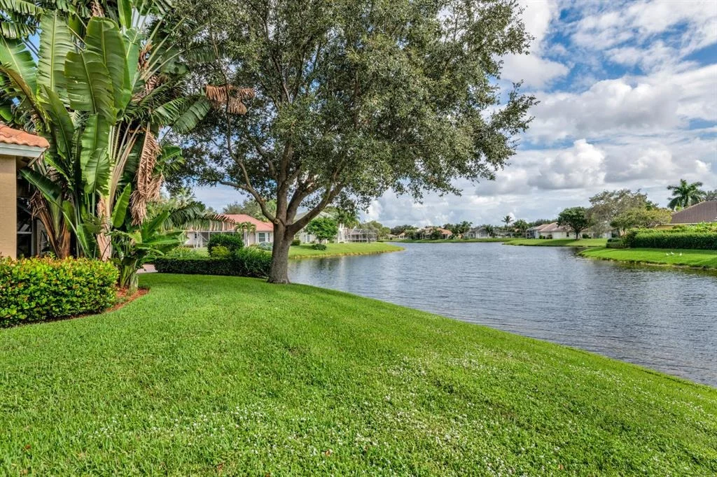 Photo of 247 Spoonbill Lane S
