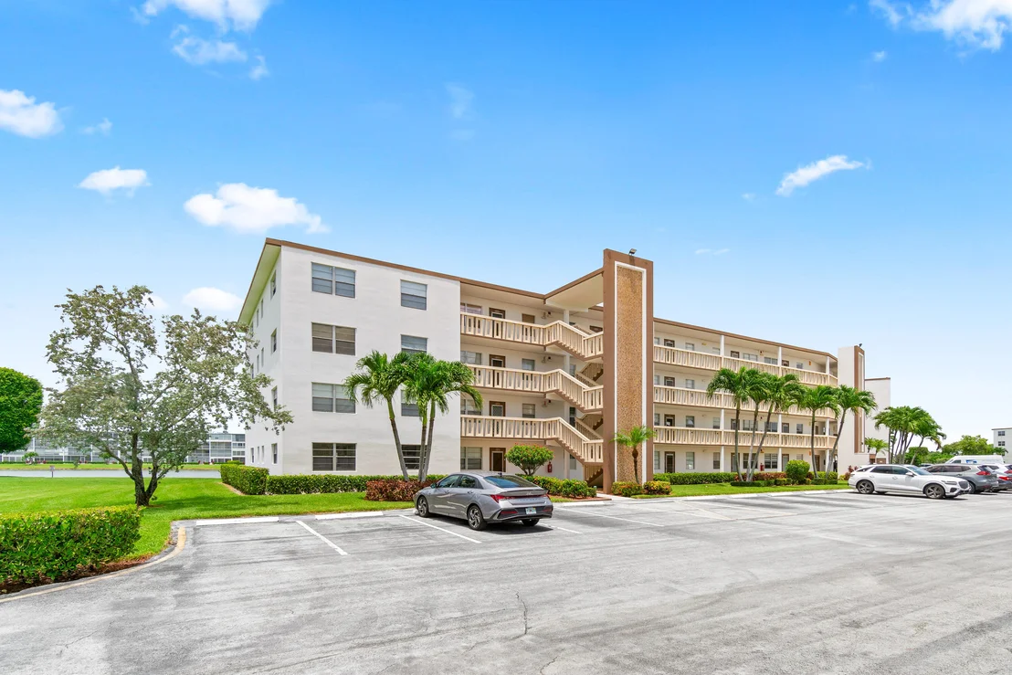 Photo of Unit D at 4070 Guildford D