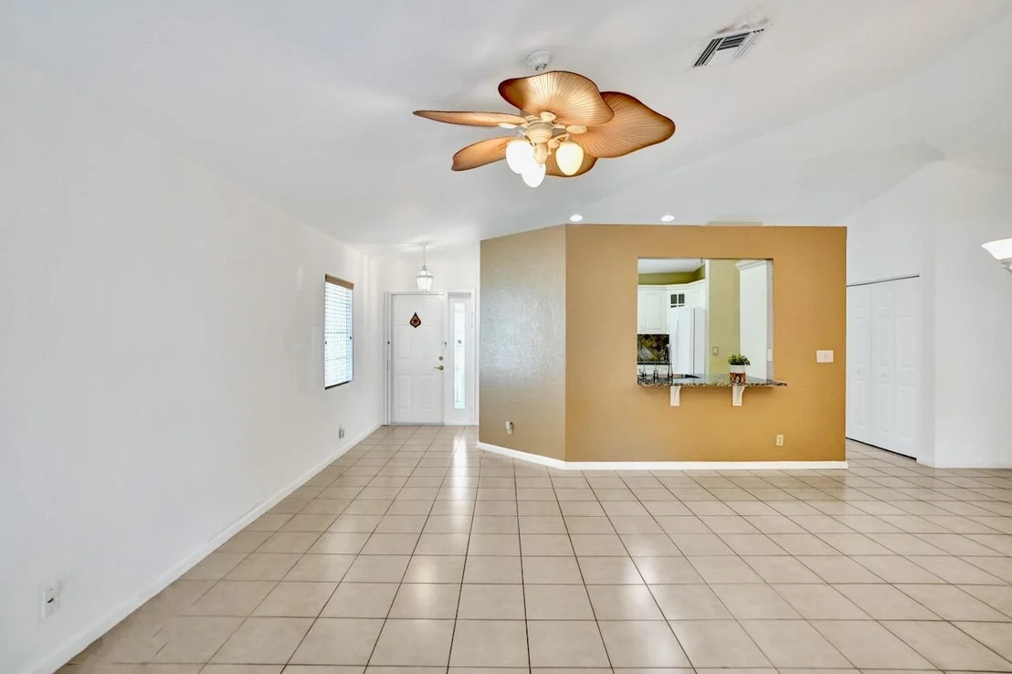Photo of 8140 Palm Gate Drive