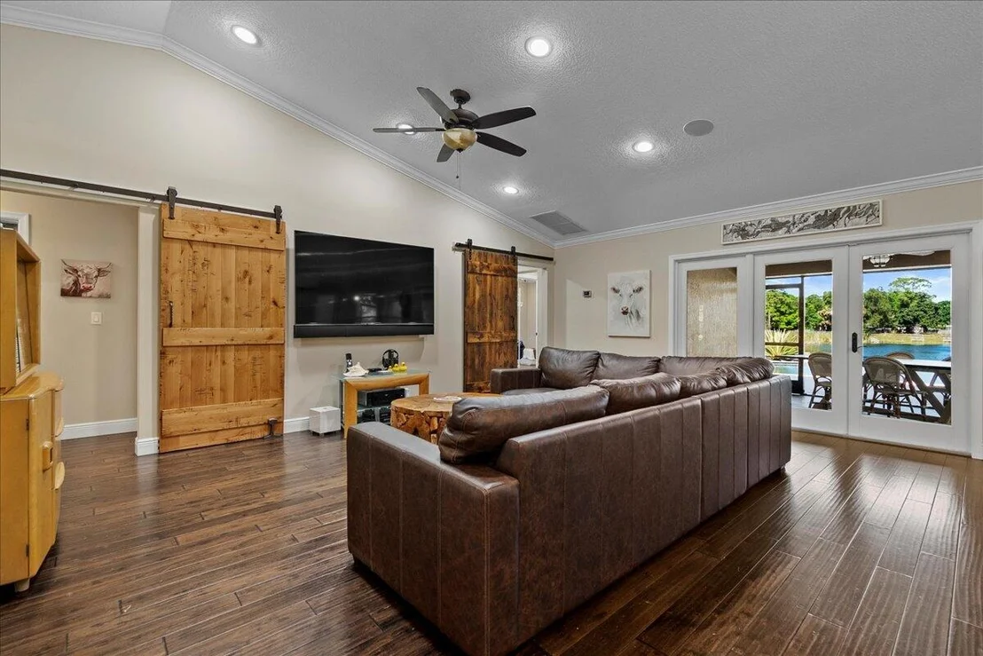 Photo of 10975 Randolph Siding Road