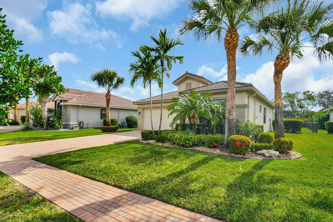 Photo of 9380 Isles Cay Drive