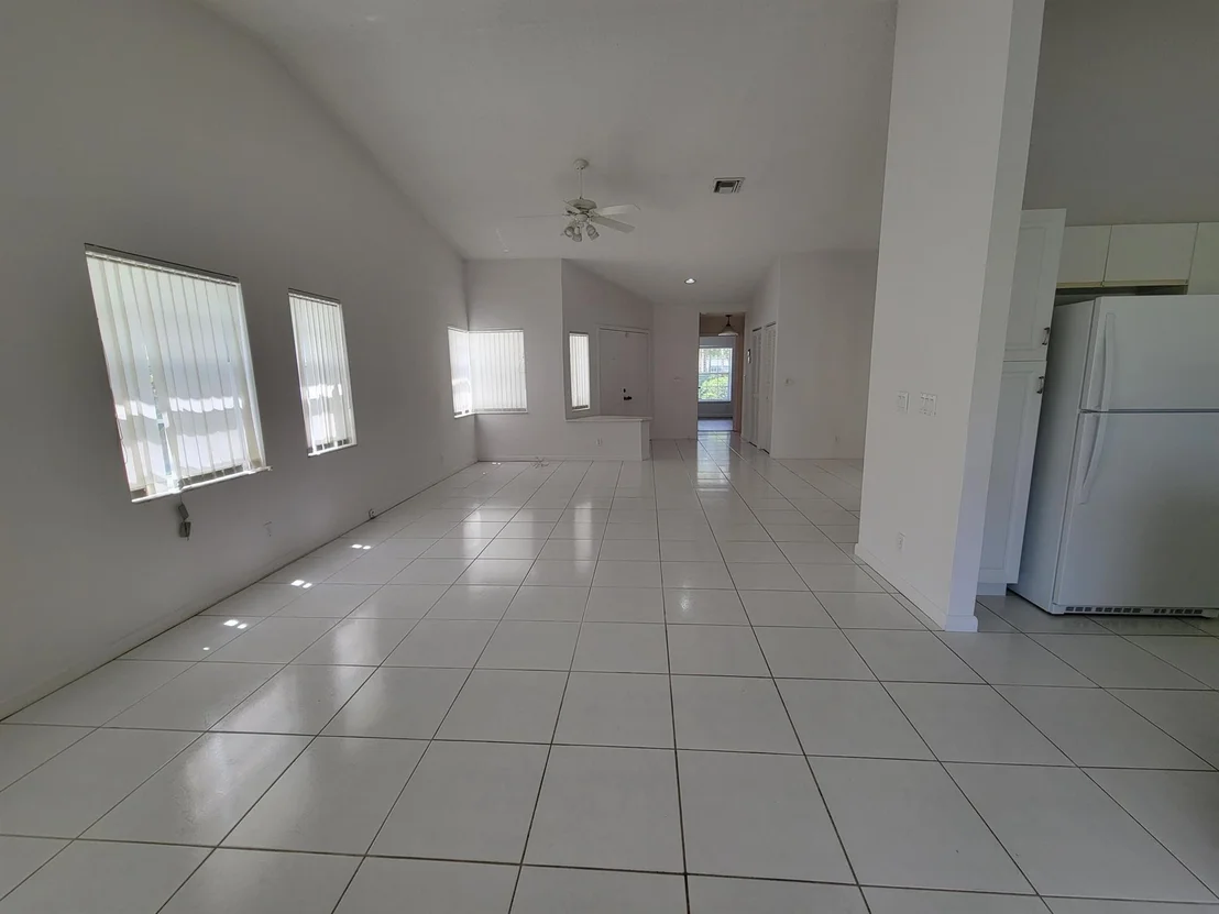 Photo of 10845 Palm Spring Drive