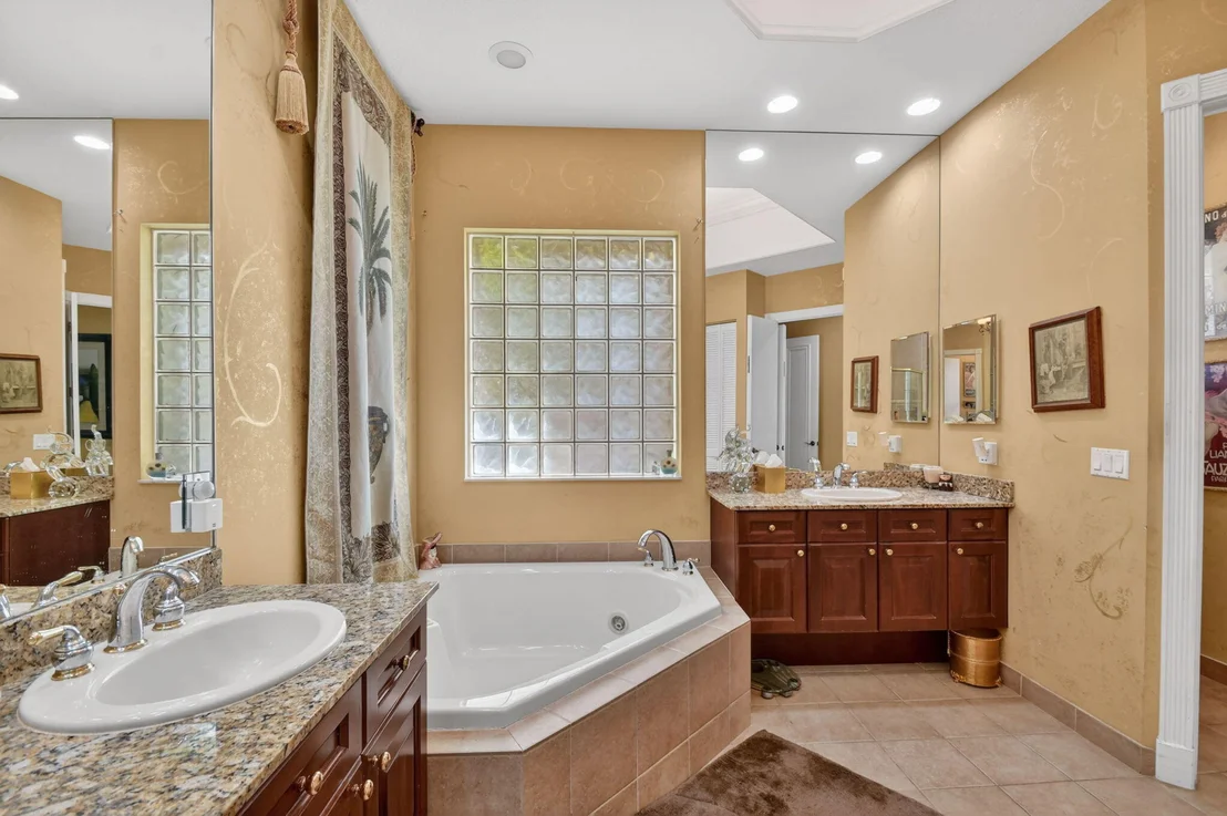 Photo of 3909 Netherlee Way