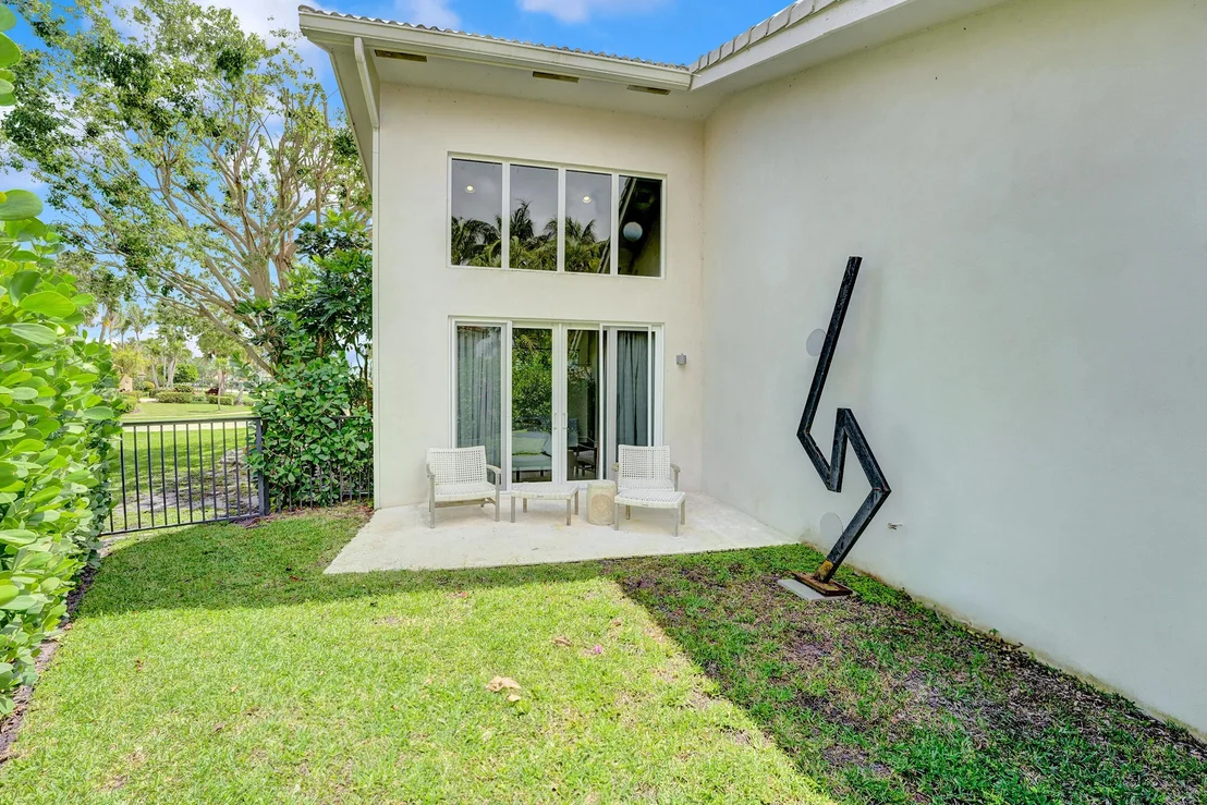Photo of 4325 White Cedar Drive