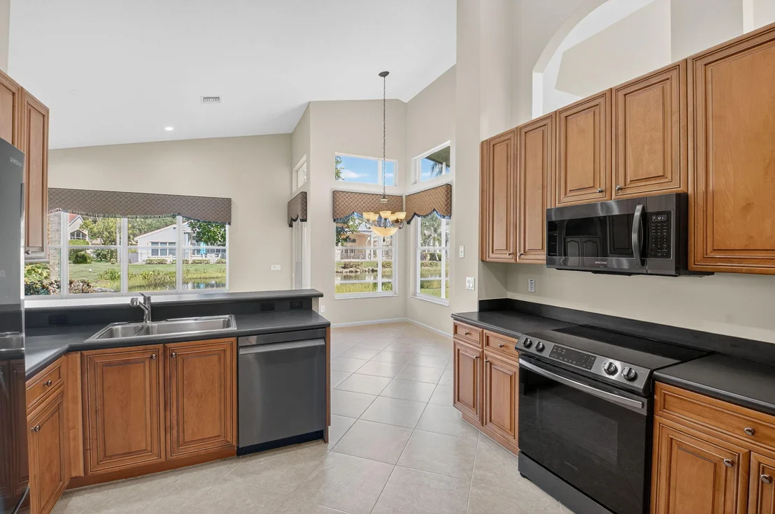 Photo of 7233 Francisco Bend Drive