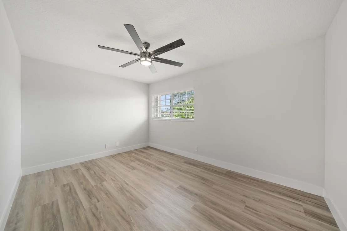 Photo of 232 Eagleton Lake Boulevard
