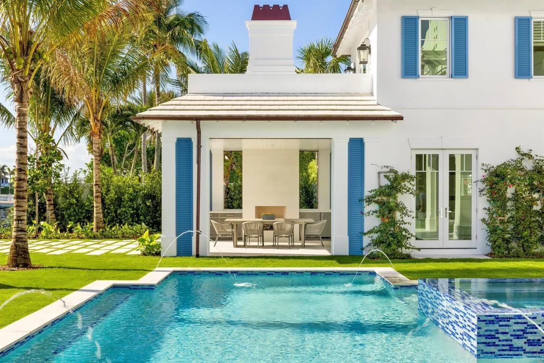 Photo of 584 Island Drive