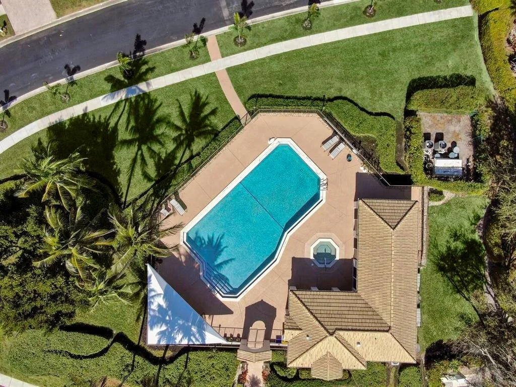 Photo of 6261 Evian Place