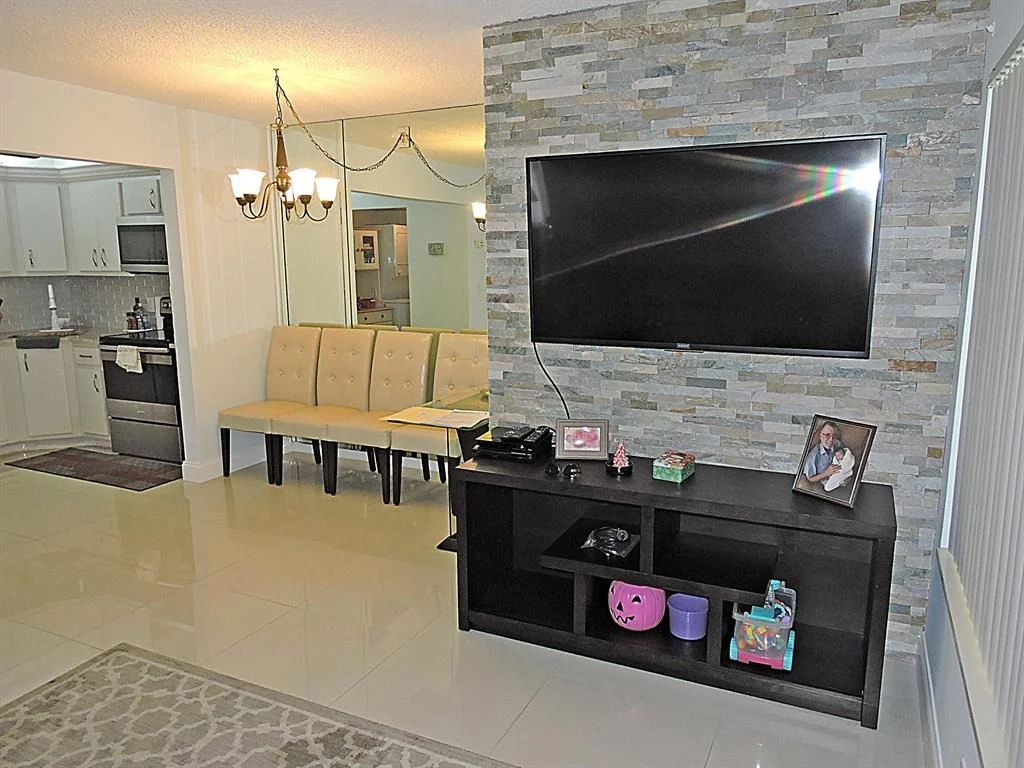 Photo of Unit C2 at 304 Pine Ridge Circle