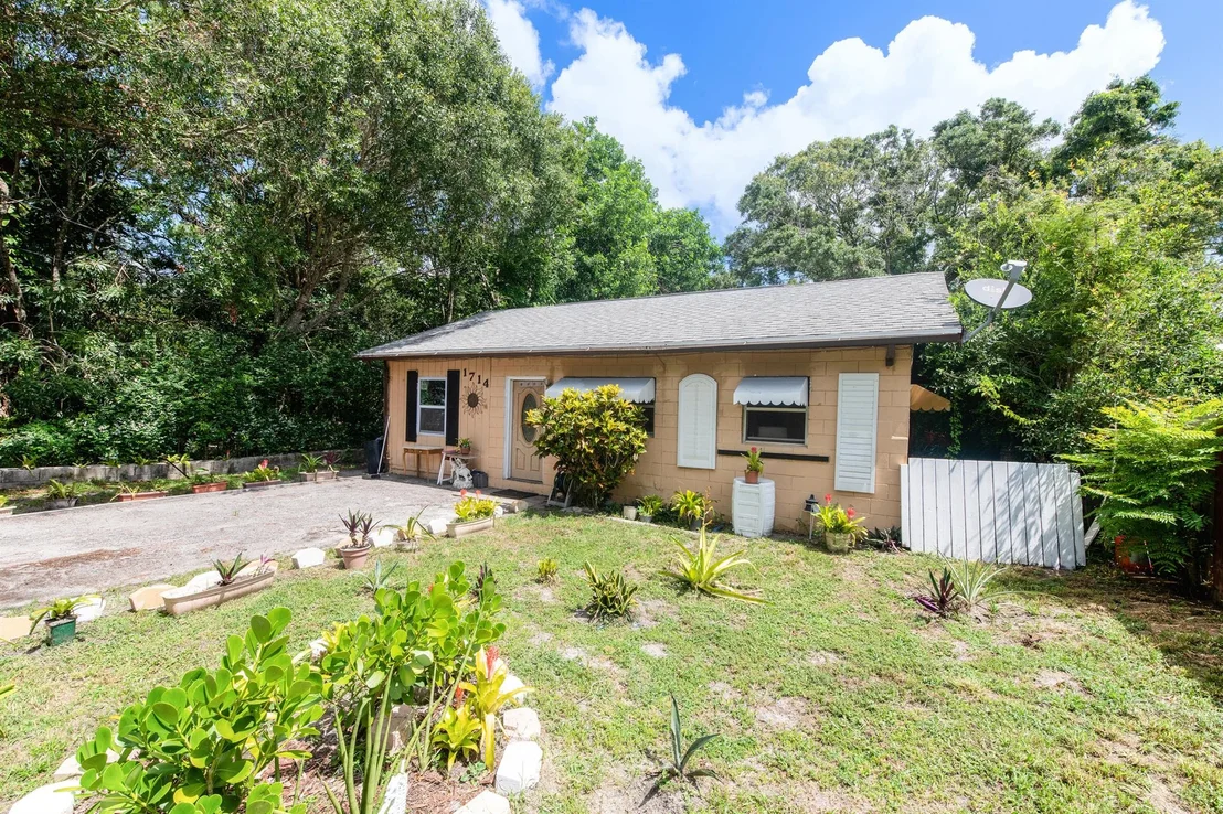 Photo of 1714 Edgevale Road