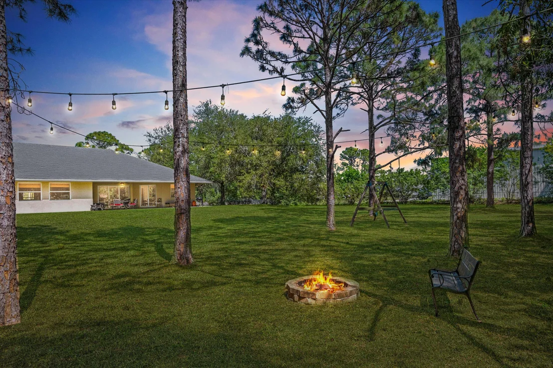 Photo of 14606 85th Road N