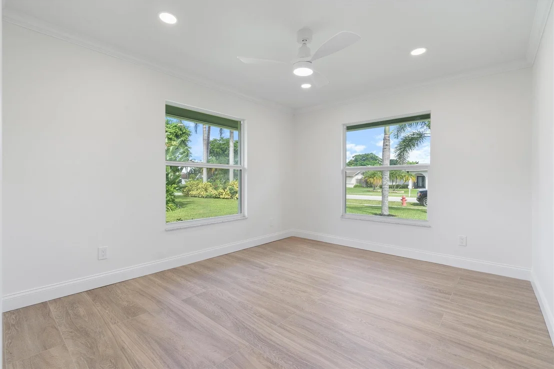 Photo of 1395 Pine Valley Drive