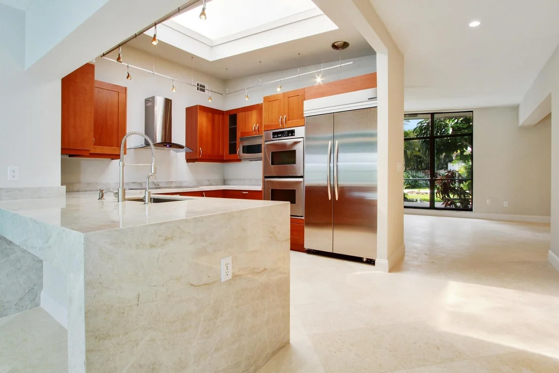 Photo of 6913 Kingston Drive