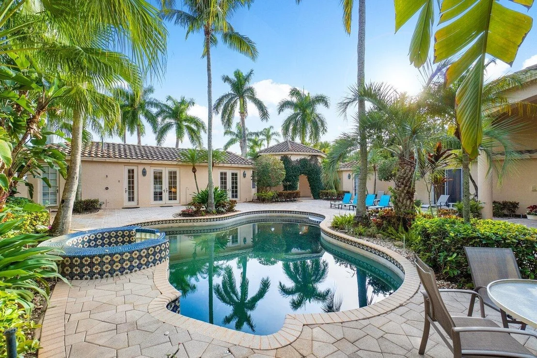 Photo of 5237 Deauville Circle
