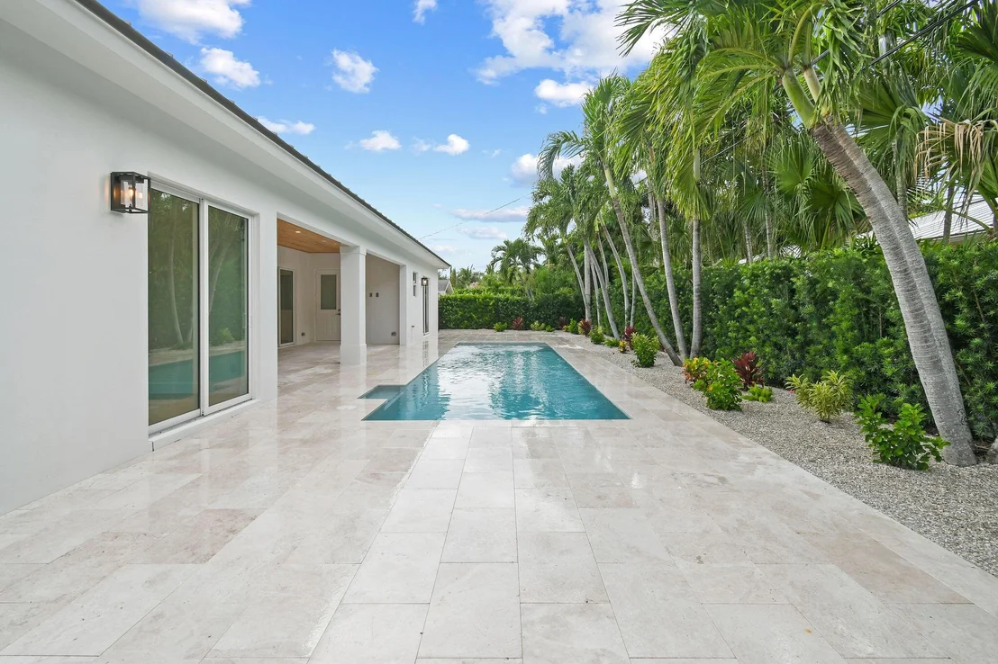 Photo of 3367 Cove Road