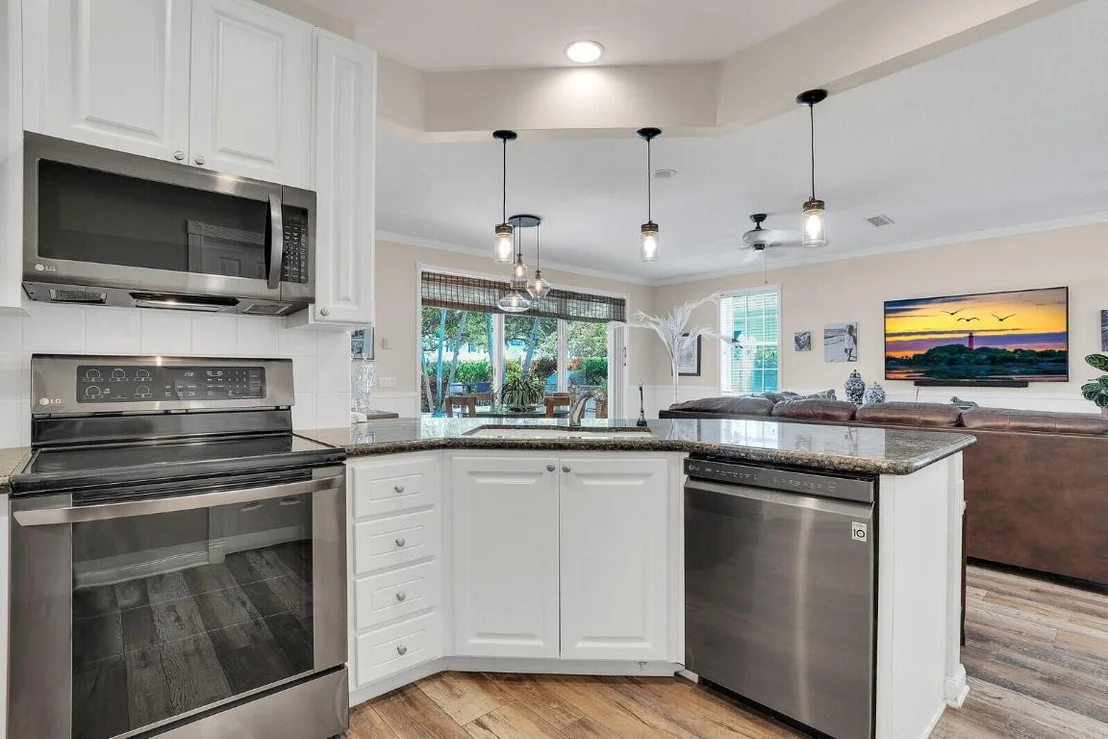 Photo of 211 Barbados Drive