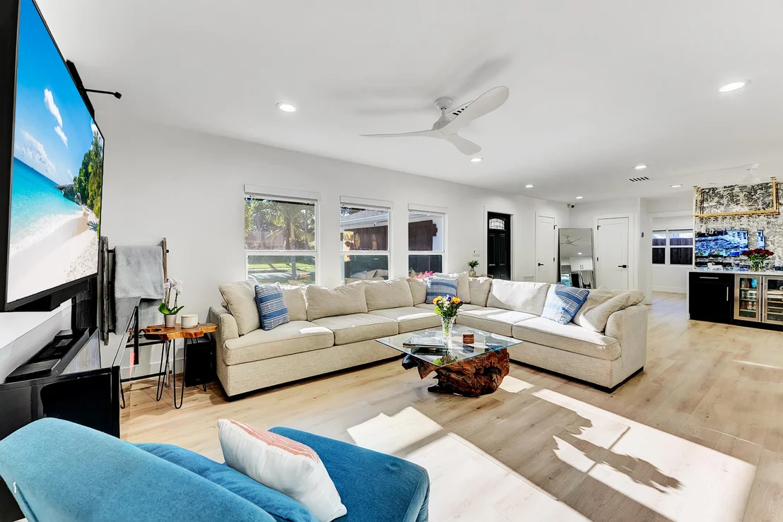 Photo of 707 W Boulevard Chatelaine