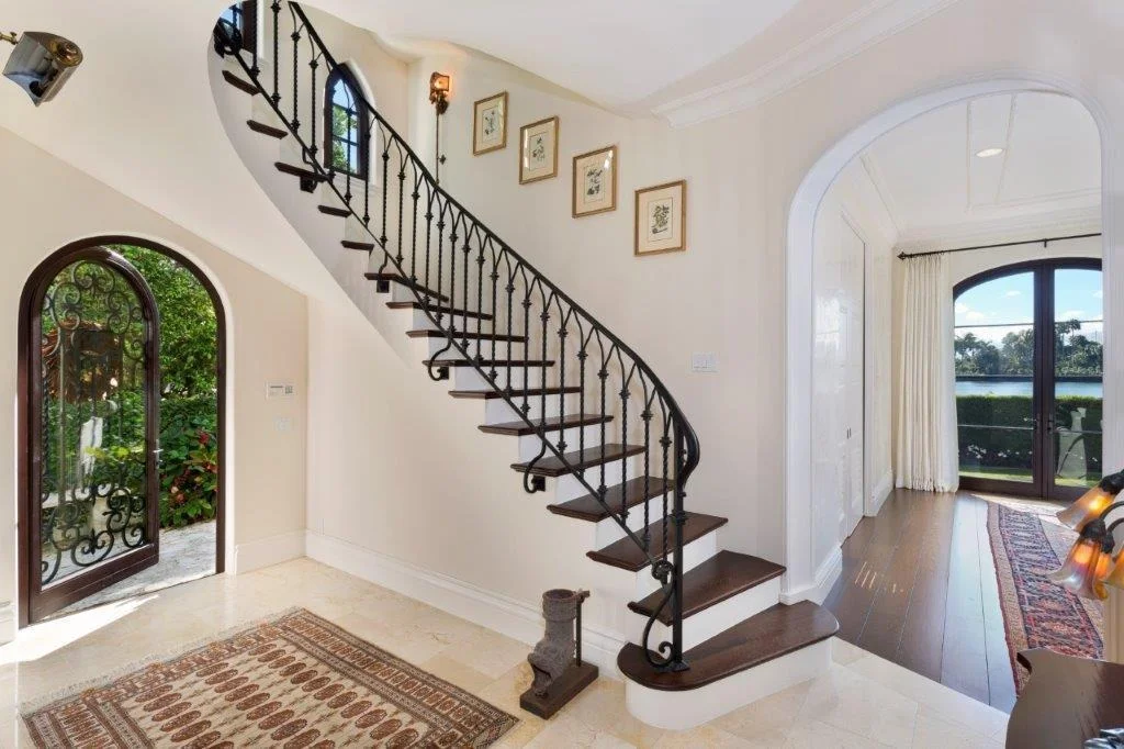 Photo of 439 Worth Avenue
