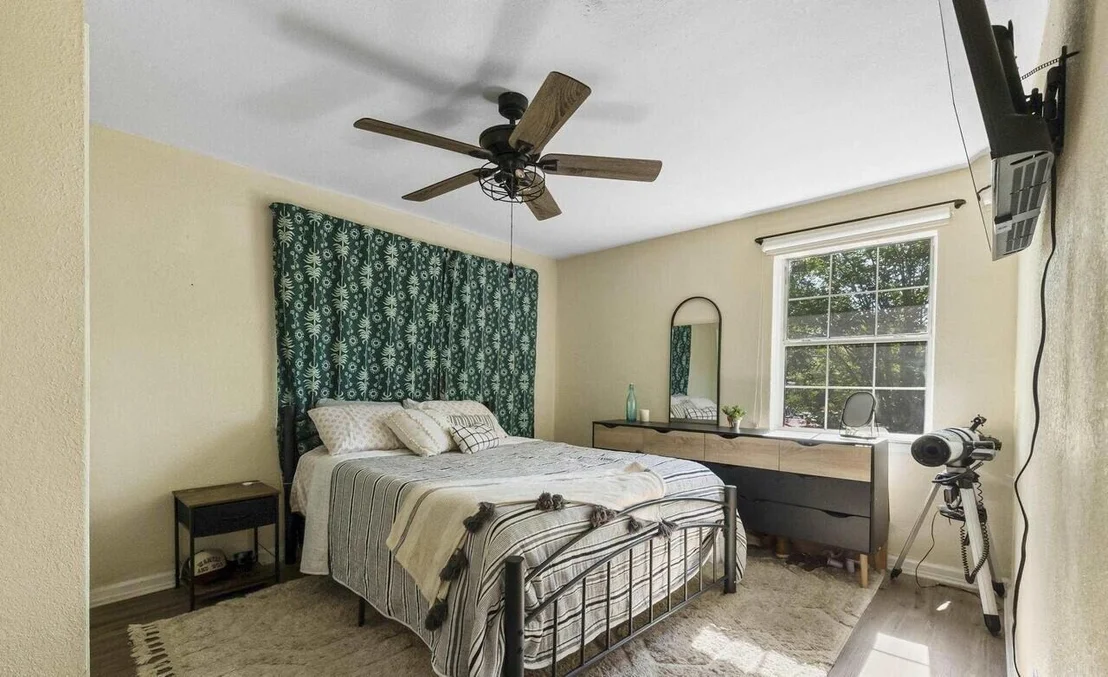 Photo of 6431 Sellers Drive