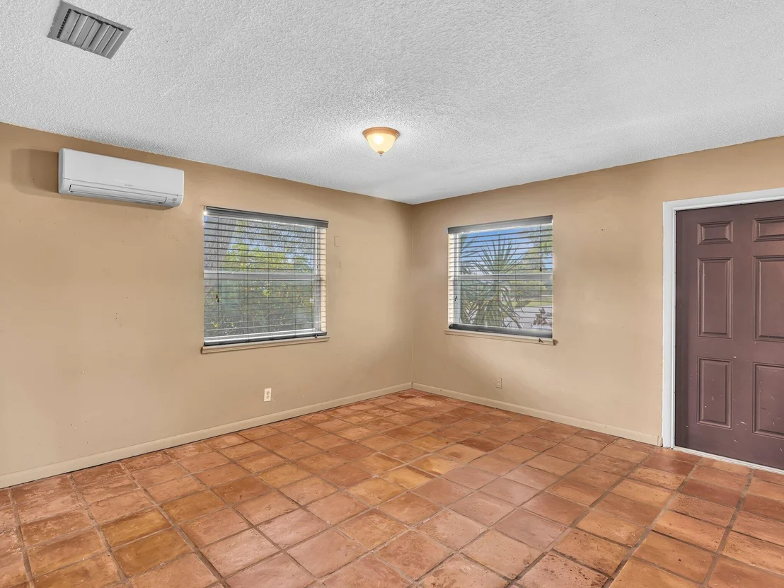 Photo of 301 5TH Street