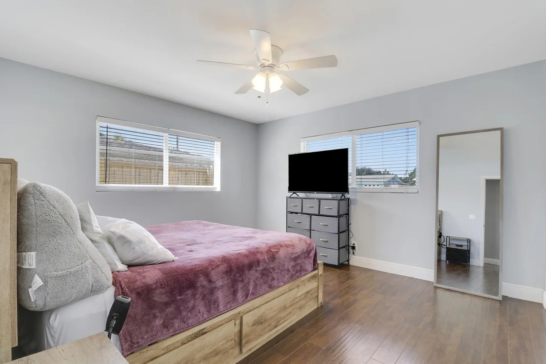 Photo of 532 Riverside Drive