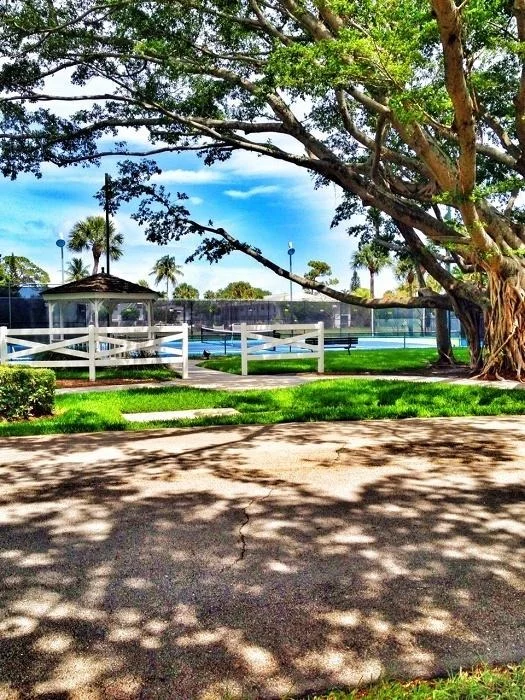 Photo of 2753 Hampton Circle S