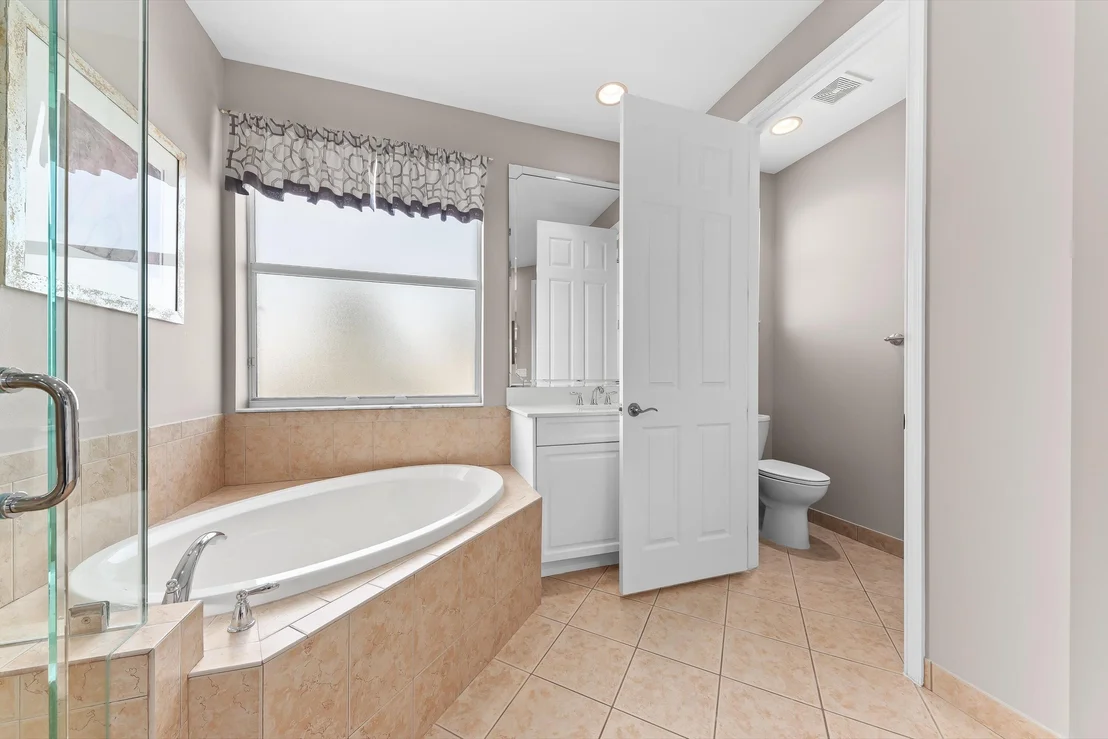 Photo of 9724 Phipps Lane