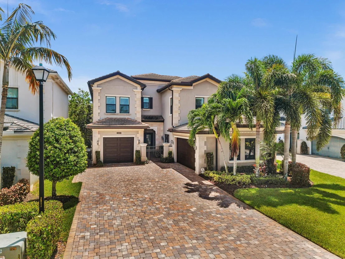 Photo of 16891 Pavilion Way