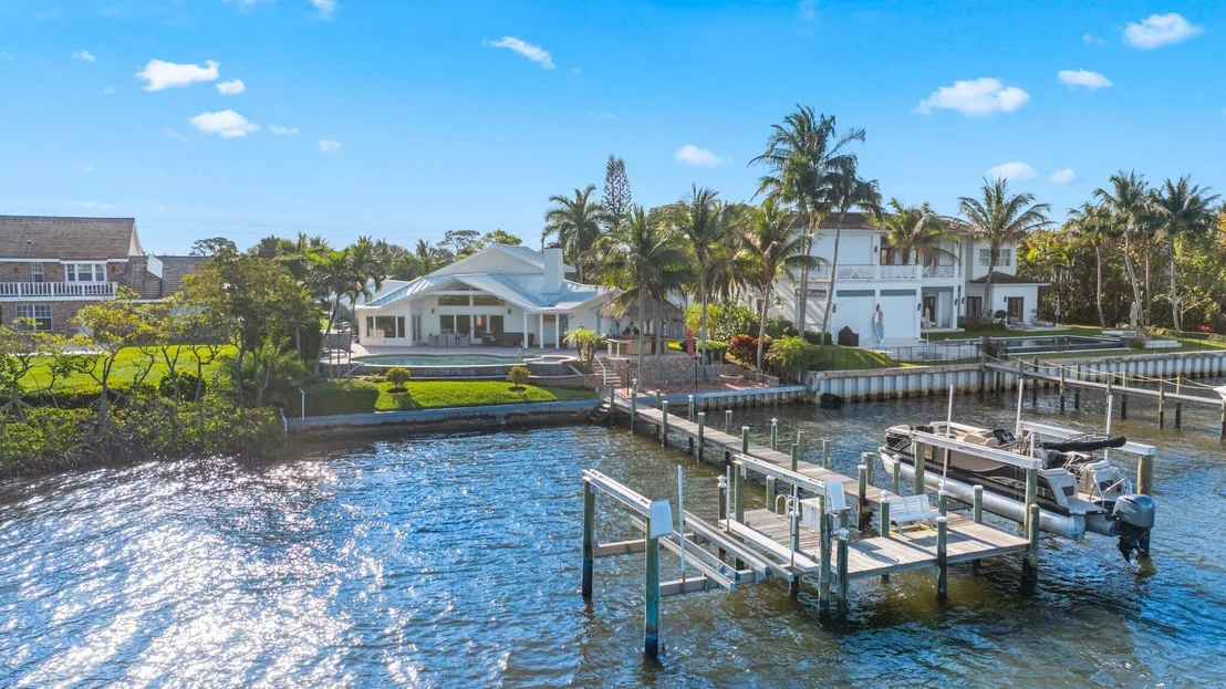 Photo of 163 River Drive