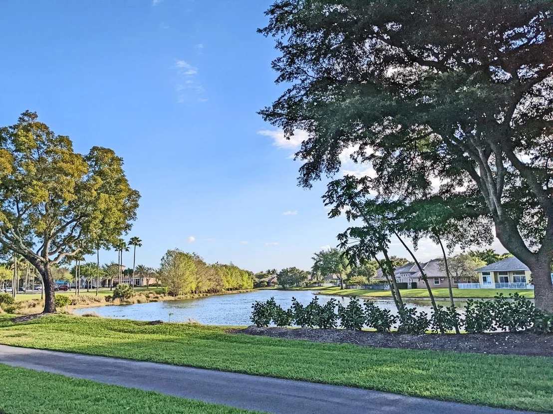 Photo of 12428 Rockledge Circle