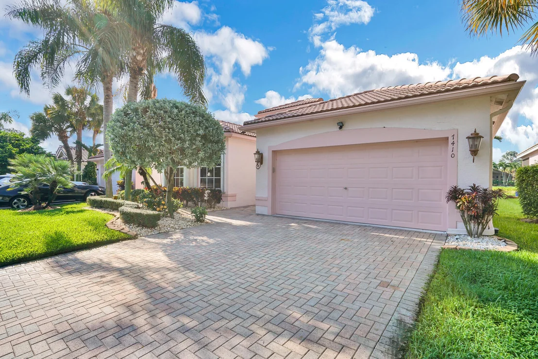Photo of 7410 Kea Lani Drive